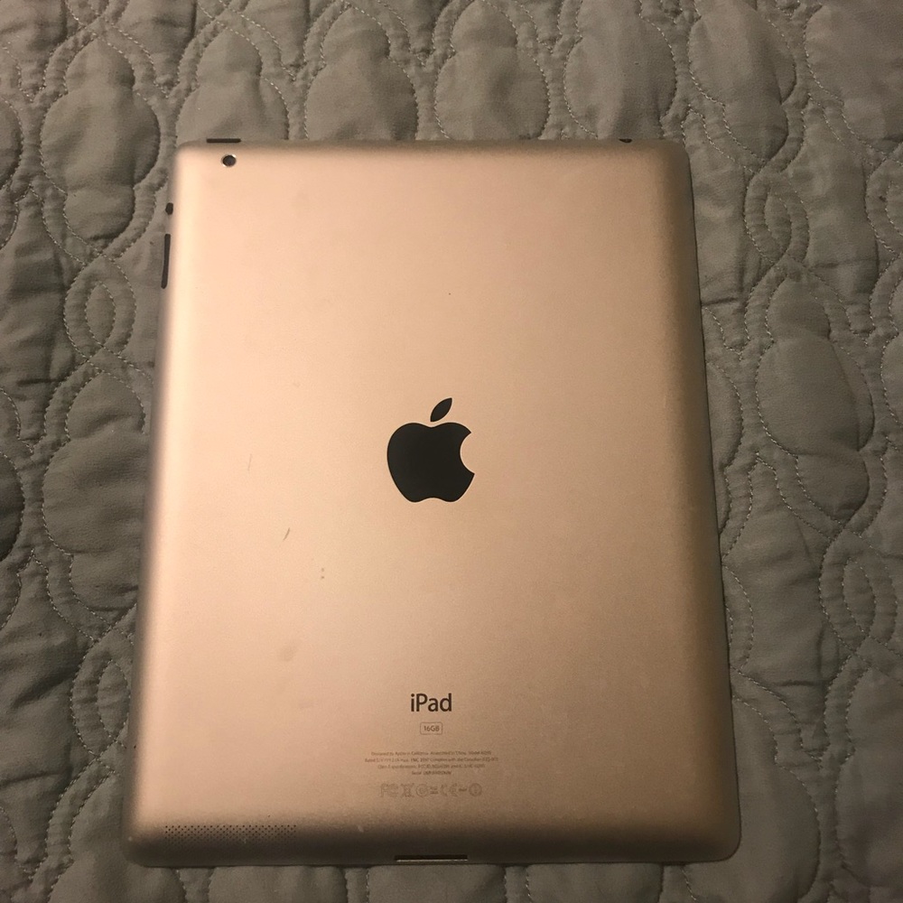 Ipad - image 2